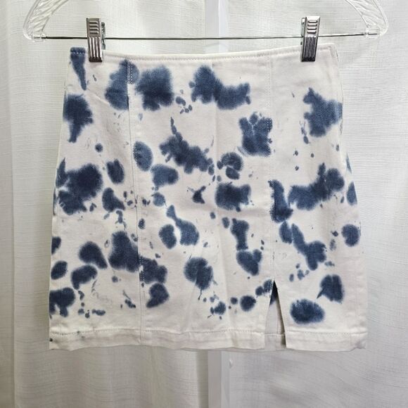 PacSun Blue and White Tie Dye Denim Skirt Size 24/XS - Picture 4 of 11
